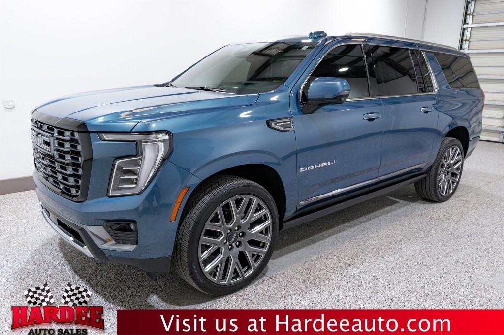 2025 GMC Yukon Image 2