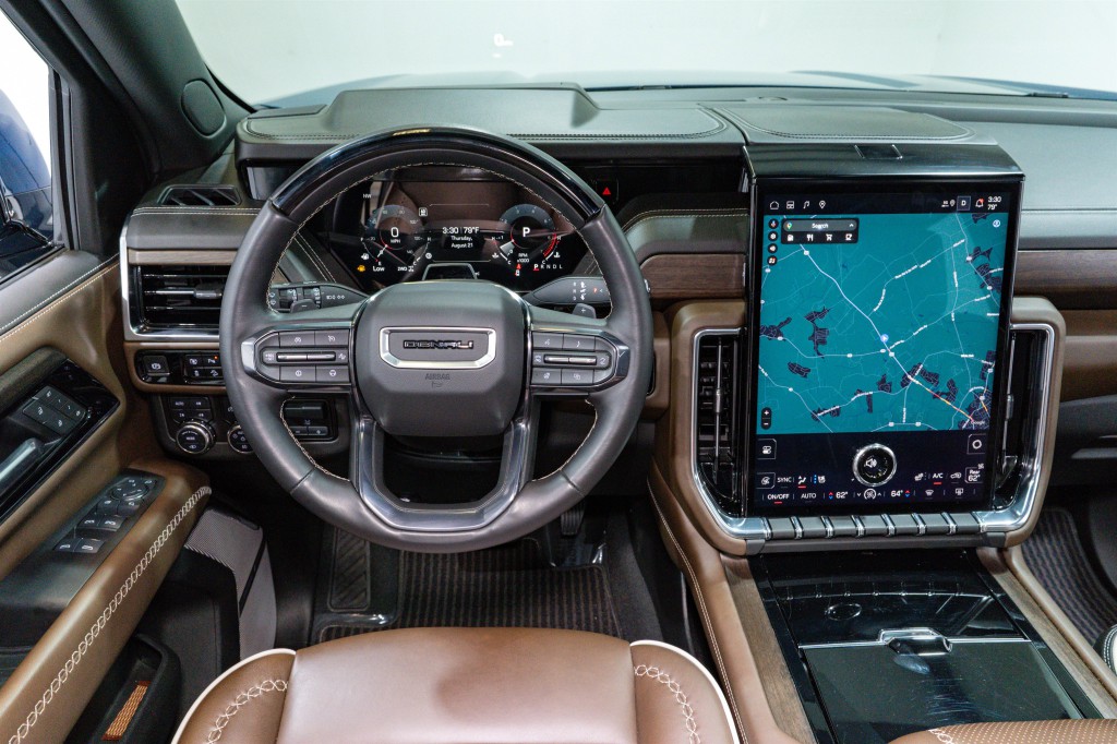 2025 GMC Yukon Image 12