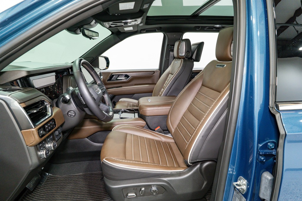 2025 GMC Yukon Image 17