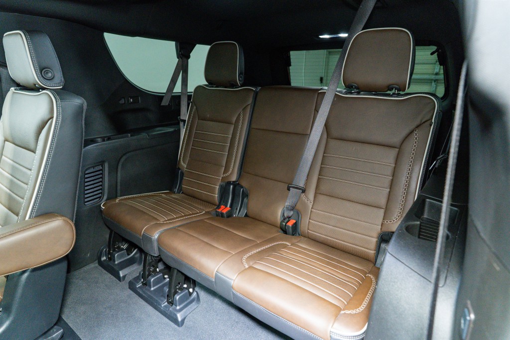 2025 GMC Yukon Image 38