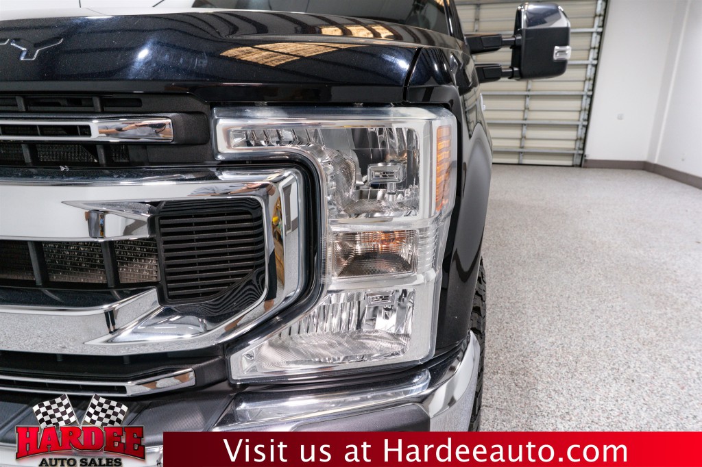 2022 Ford F-250 Image 8