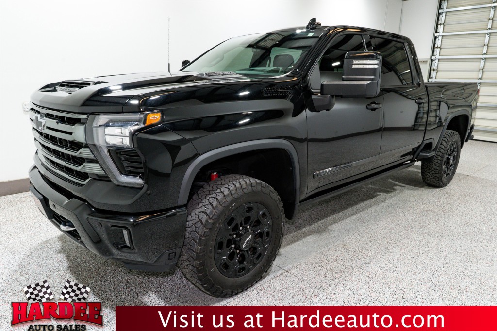 2024 Chevrolet Silverado 1500 Image 2