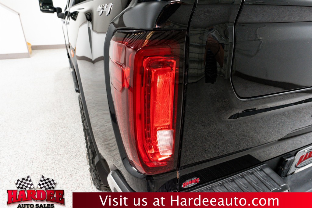 2022 GMC Sierra 2500 Image 9