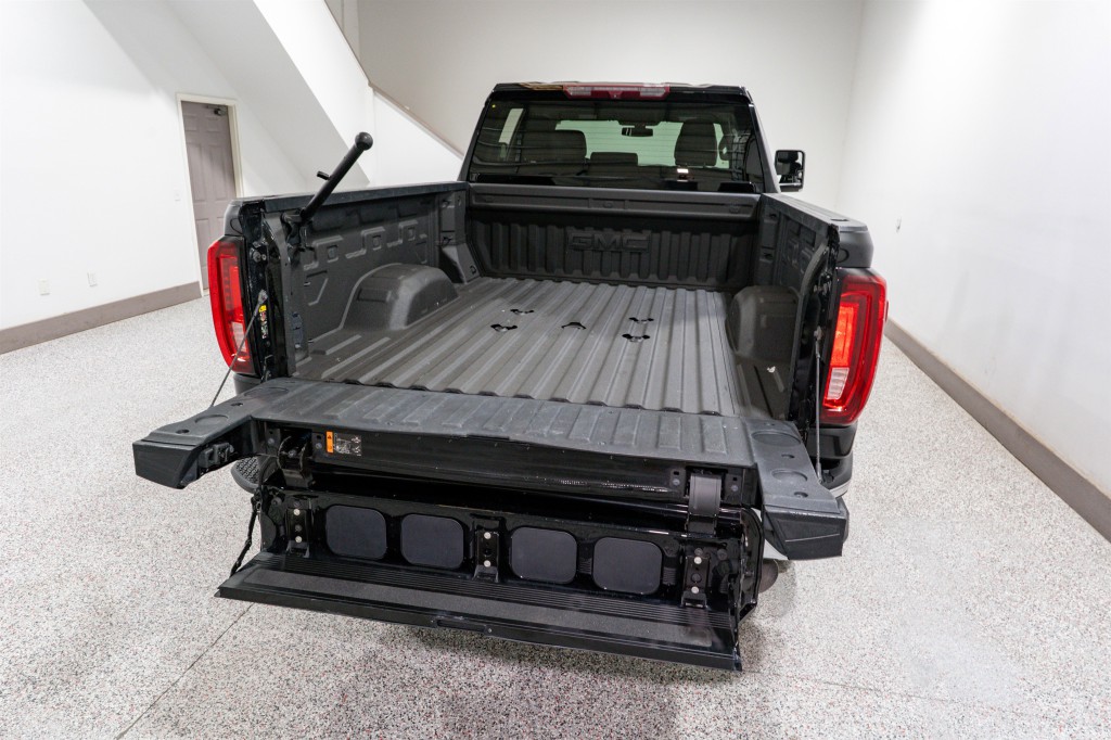2022 GMC Sierra 2500 Image 11