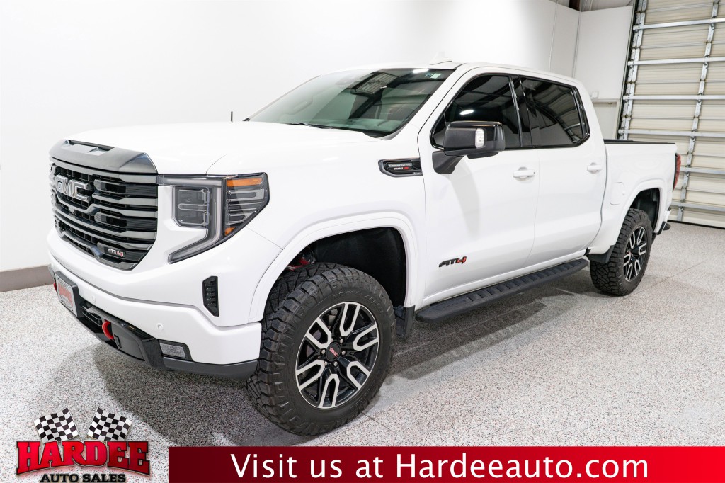 2023 GMC Sierra 1500 Image 2