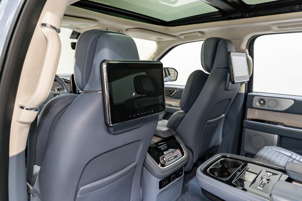 2020 Lincoln Navigator Image 35