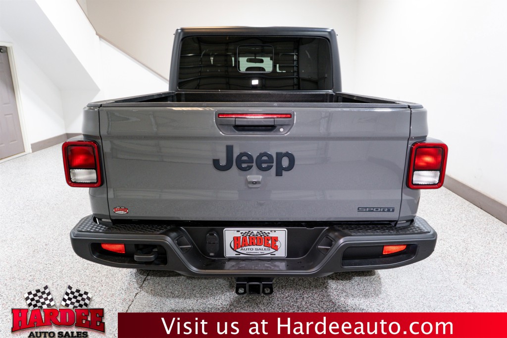 2021 Jeep Gladiator Image 4