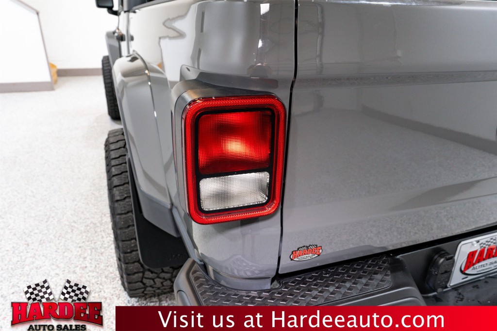 2021 Jeep Gladiator Image 9
