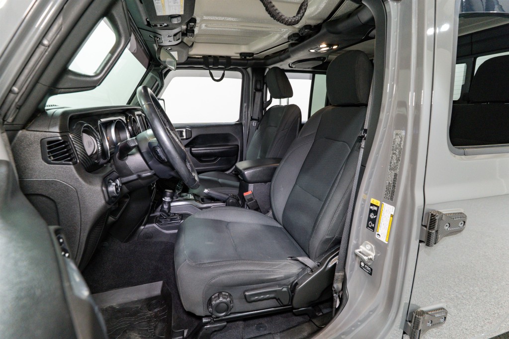 2021 Jeep Gladiator Image 15