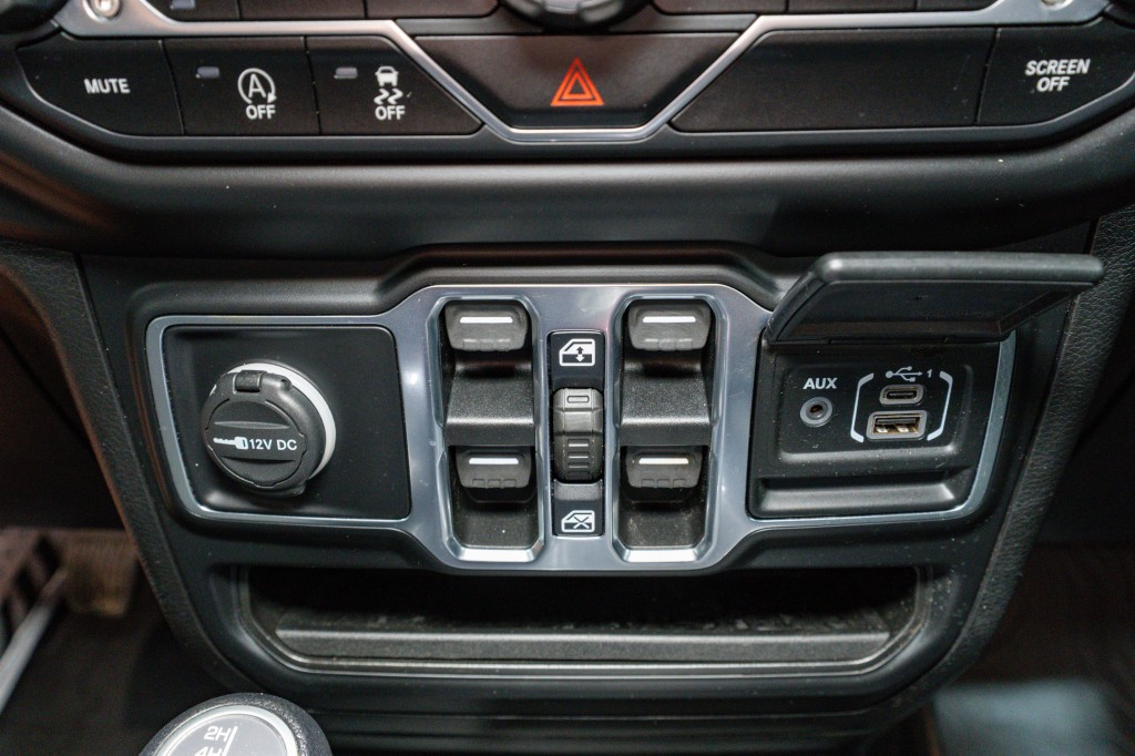 2021 Jeep Gladiator Image 21