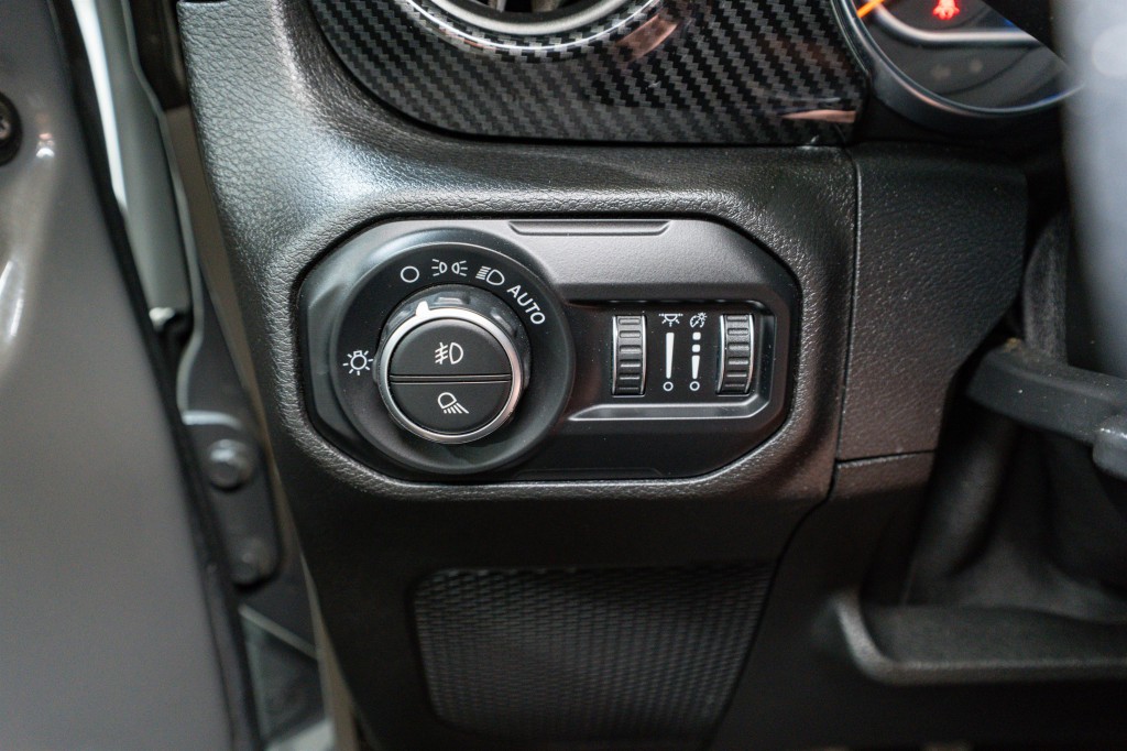 2021 Jeep Gladiator Image 30