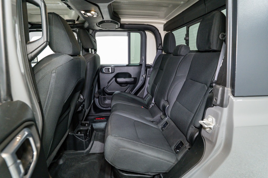 2021 Jeep Gladiator Image 31