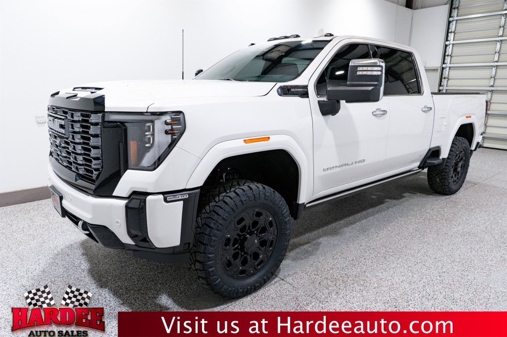 2025 GMC Sierra 2500 Image 2