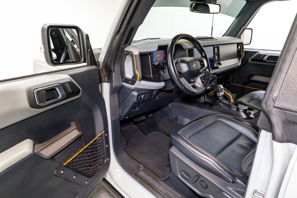 2021 Ford Bronco Image 12