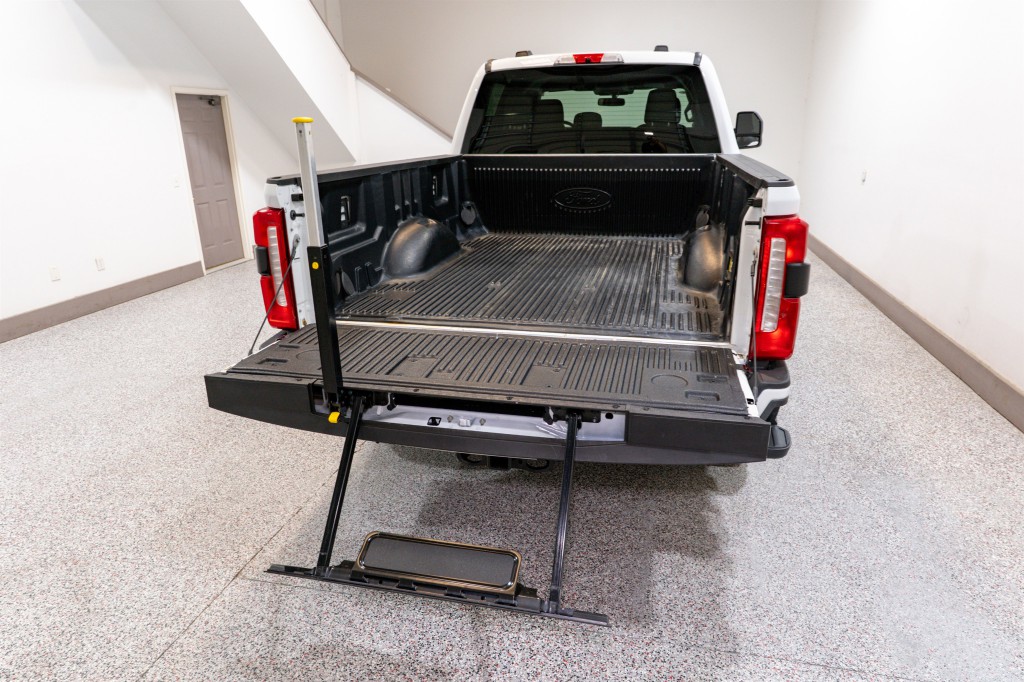 2024 Ford F-250 Image 11