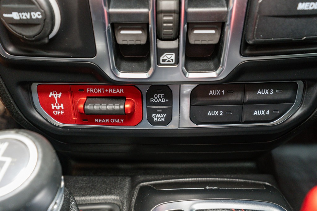 2020 Jeep Gladiator Image 24