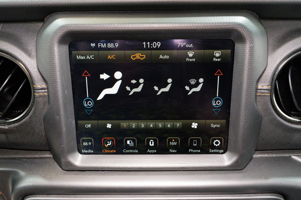 2023 Jeep Gladiator Image 19