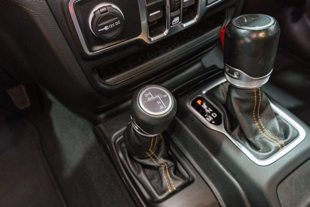 2023 Jeep Gladiator Image 24