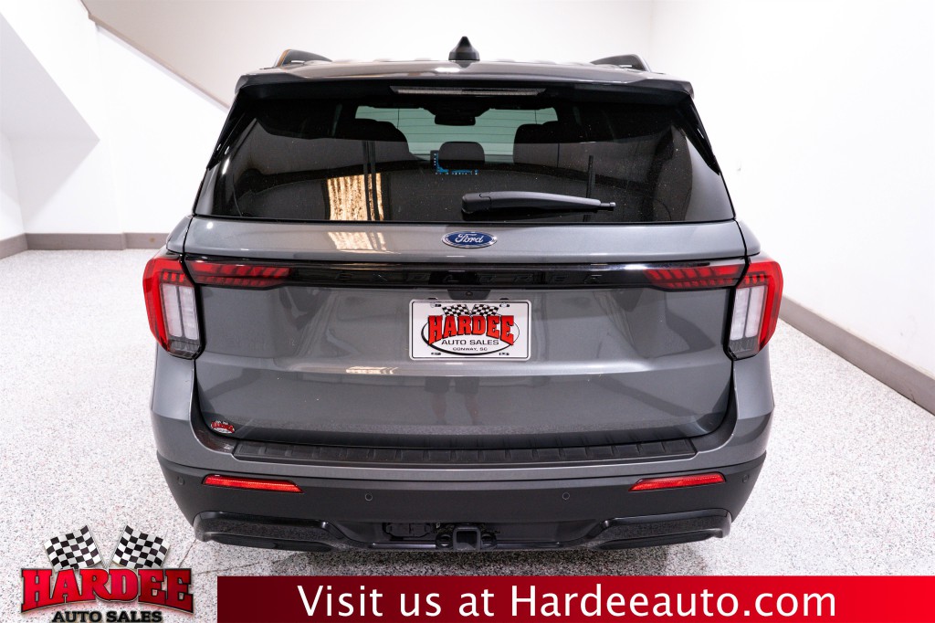 2025 Ford Explorer Image 4