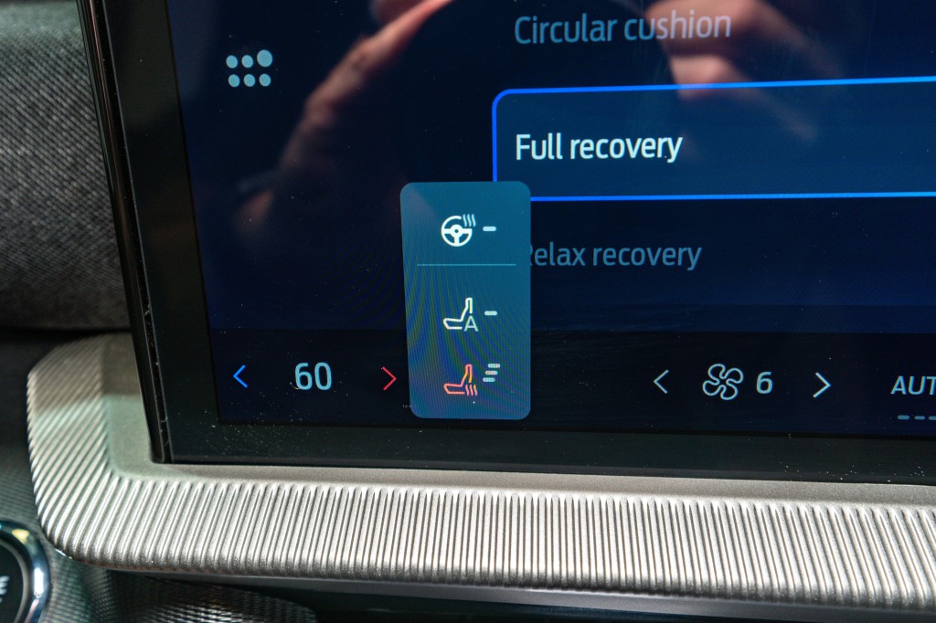 2025 Ford Explorer Image 22