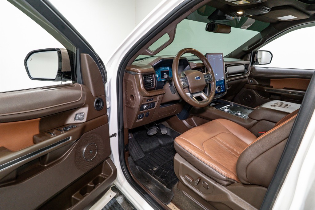 2022 Ford Expedition Image 14