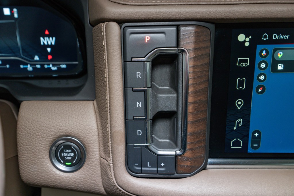 2022 GMC Yukon Image 24