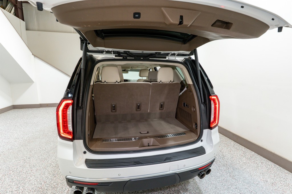 2022 GMC Yukon Image 34
