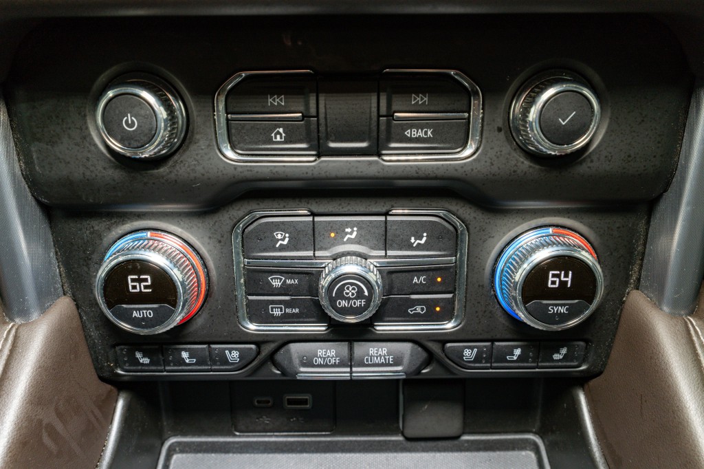 2022 GMC Yukon Image 21