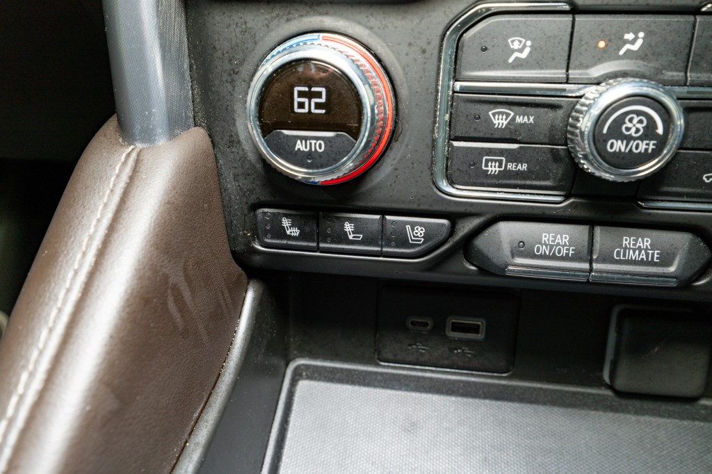 2022 GMC Yukon Image 22