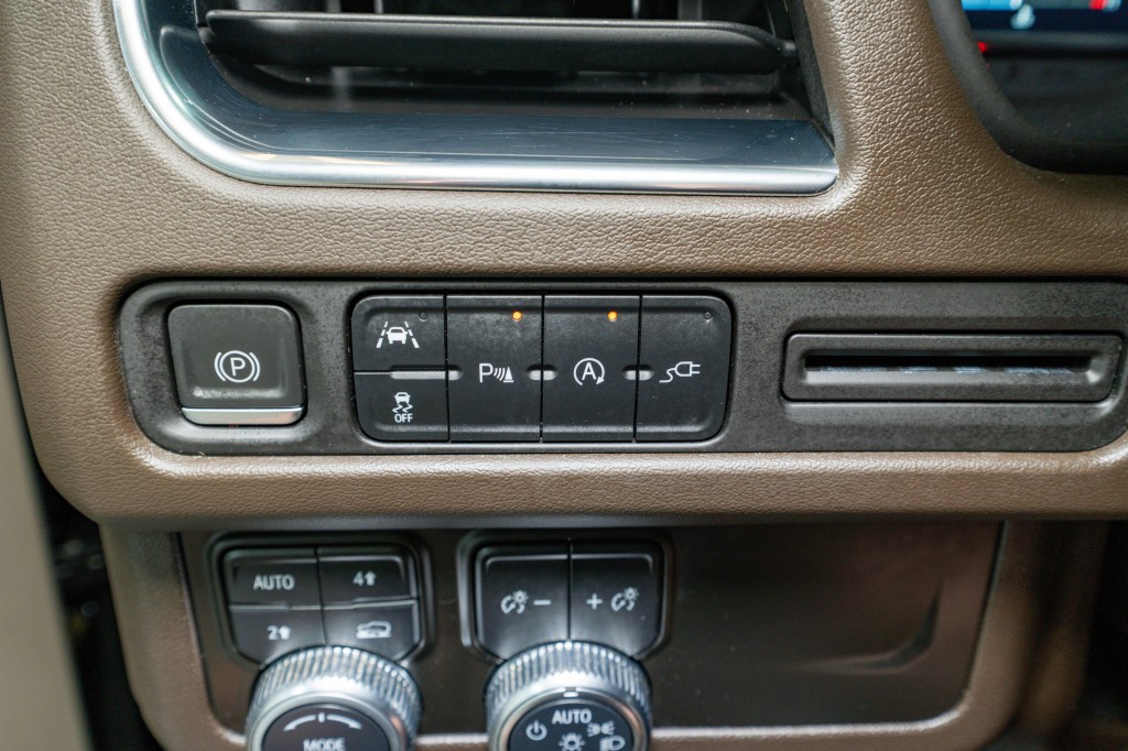 2022 GMC Yukon Image 29