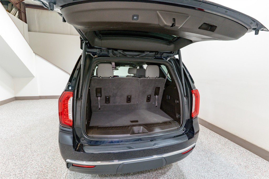 2022 GMC Yukon Image 33