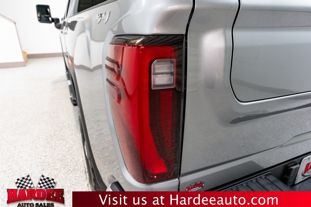 2025 GMC Sierra 2500 Image 9