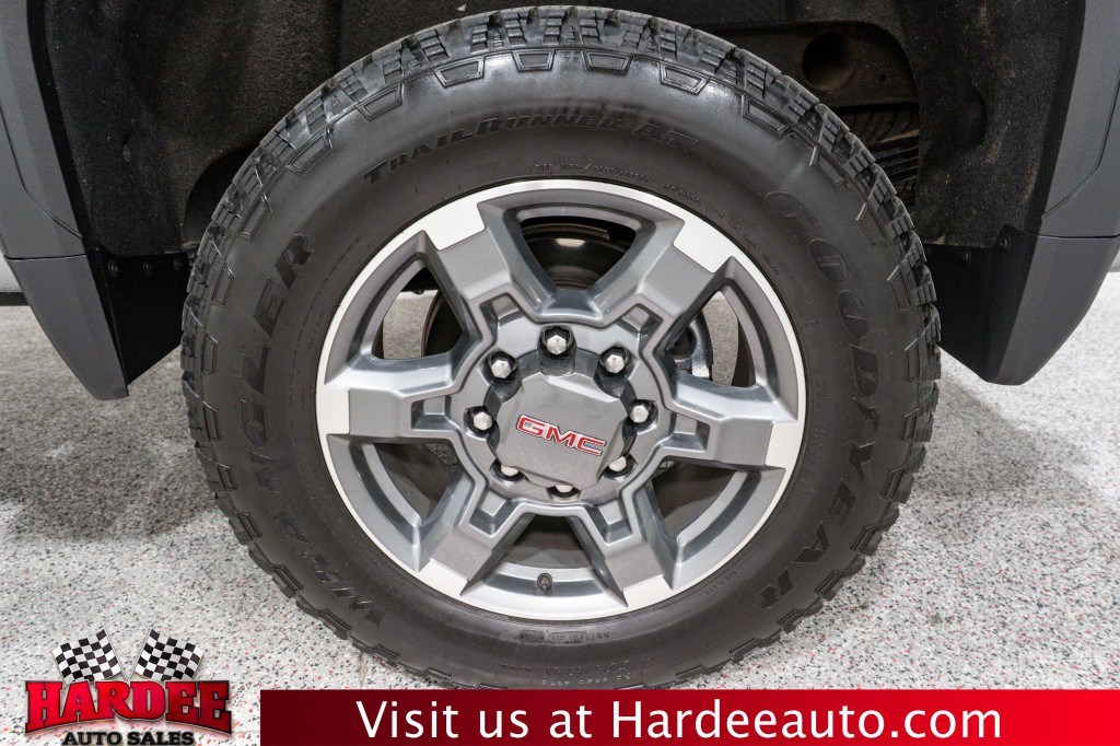 2025 GMC Sierra 2500 Image 10