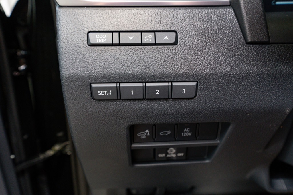 2025 Lexus GX Image 37