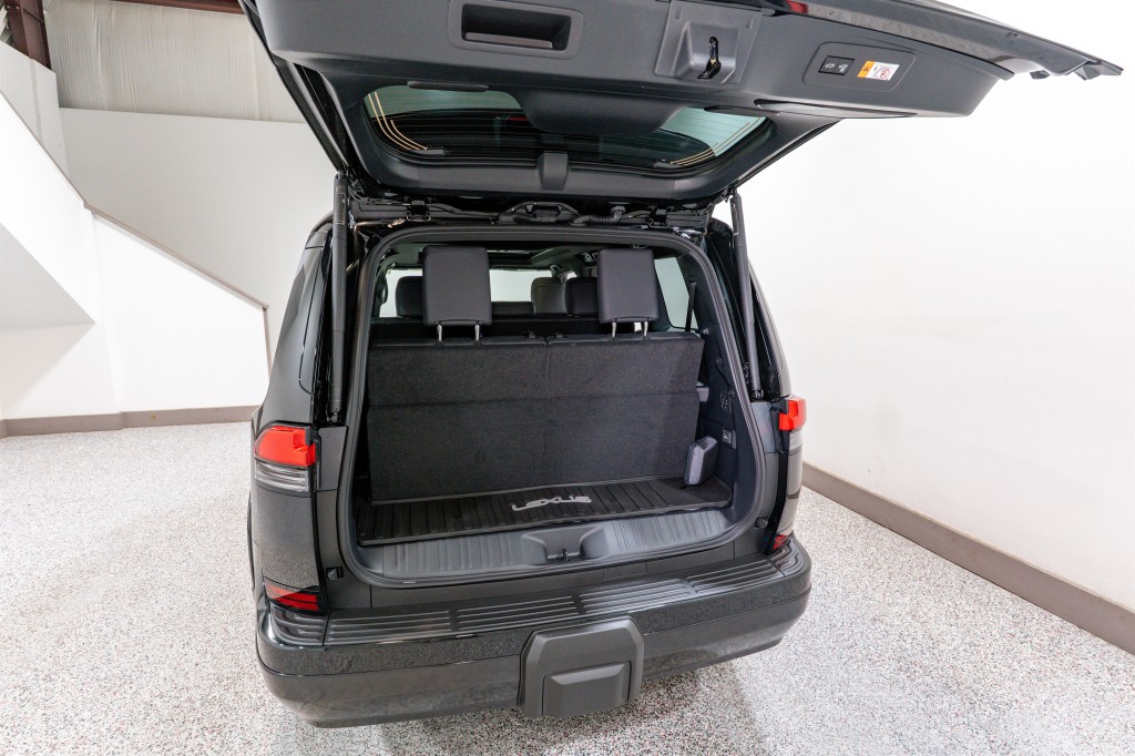 2025 Lexus GX Image 41