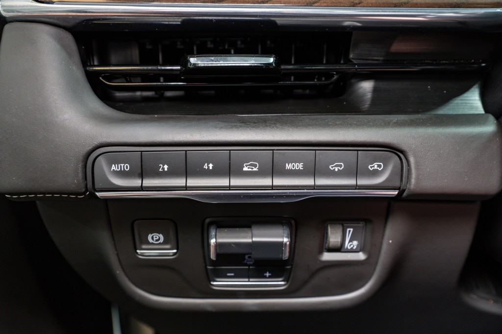 2024 Cadillac Escalade Image 36