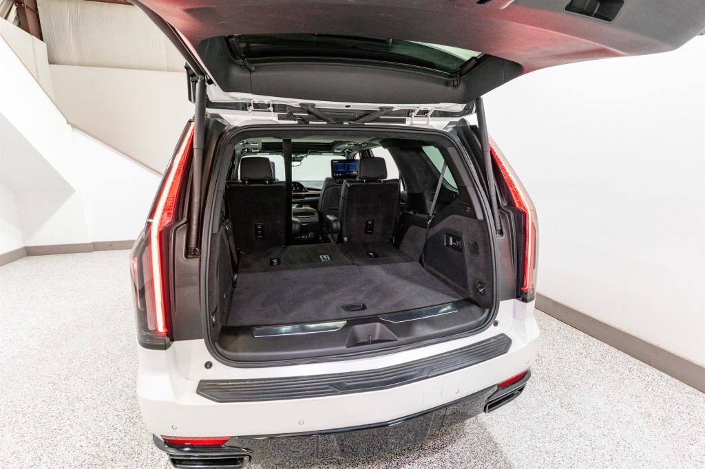 2024 Cadillac Escalade Image 43