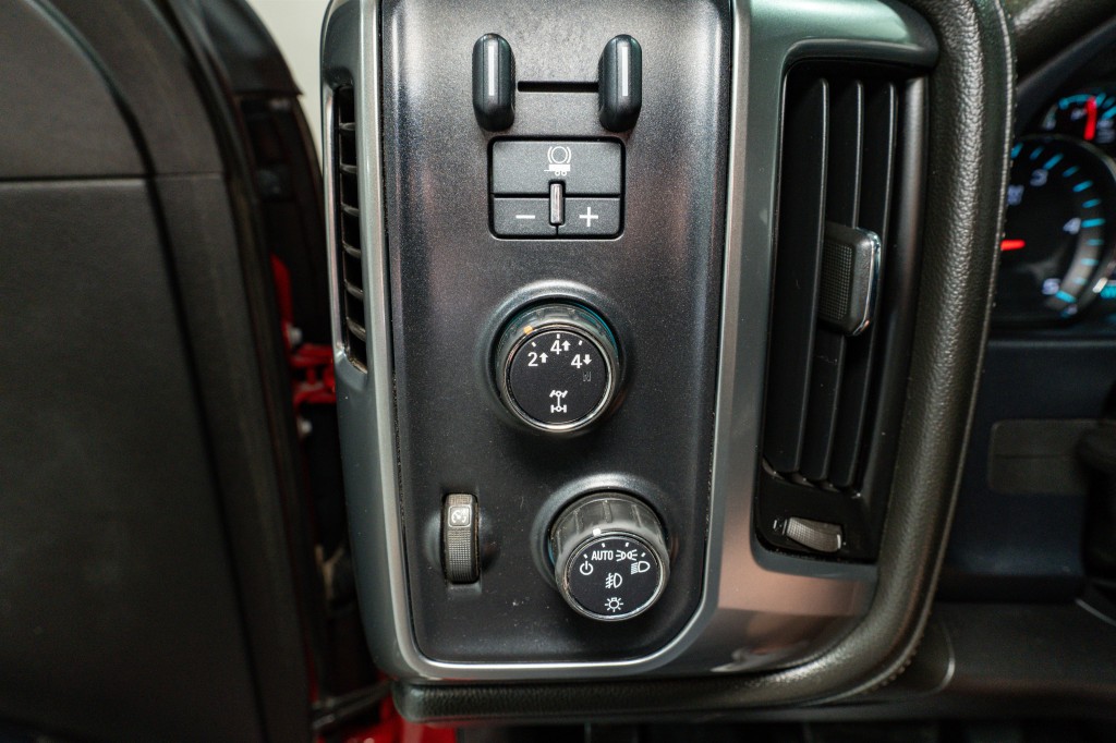 2015 Chevrolet Silverado 1500 Image 35