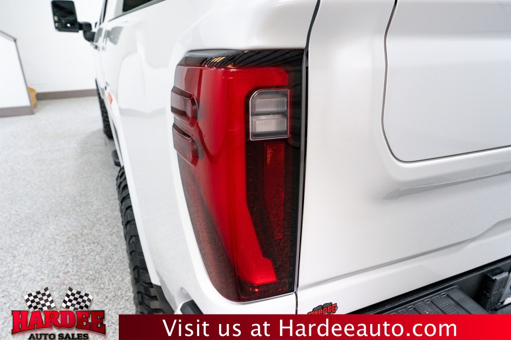 2024 GMC Sierra 2500 Image 9