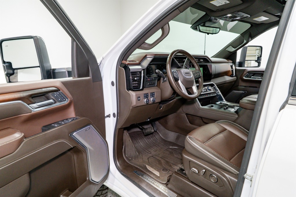 2024 GMC Sierra 2500 Image 15