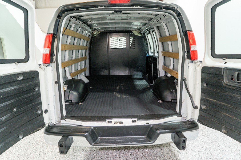 2023 Chevrolet Express Image 11
