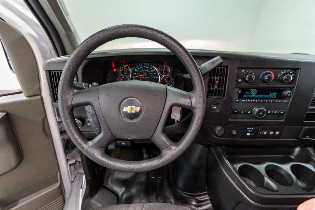 2023 Chevrolet Express Image 17