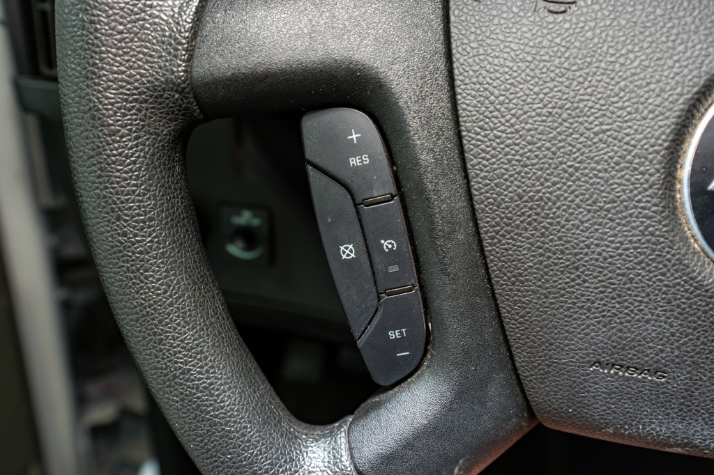2023 Chevrolet Express Image 24