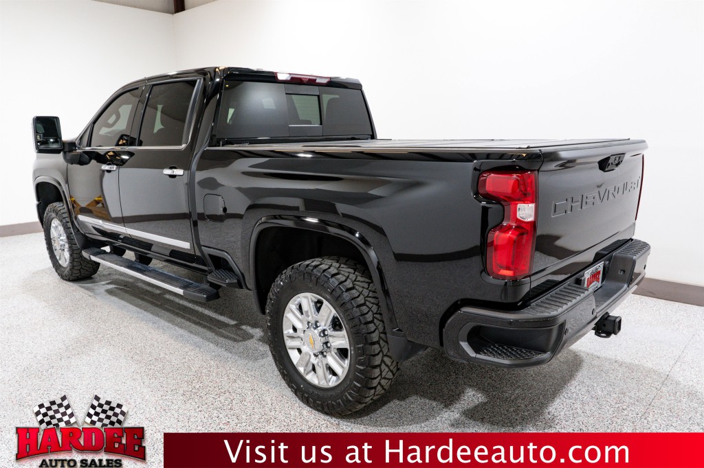 2024 Chevrolet Silverado 1500 Image 3