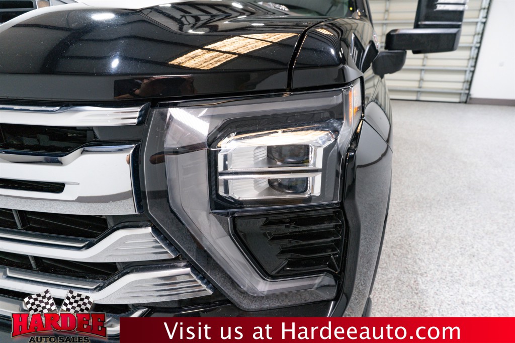 2024 Chevrolet Silverado 1500 Image 8
