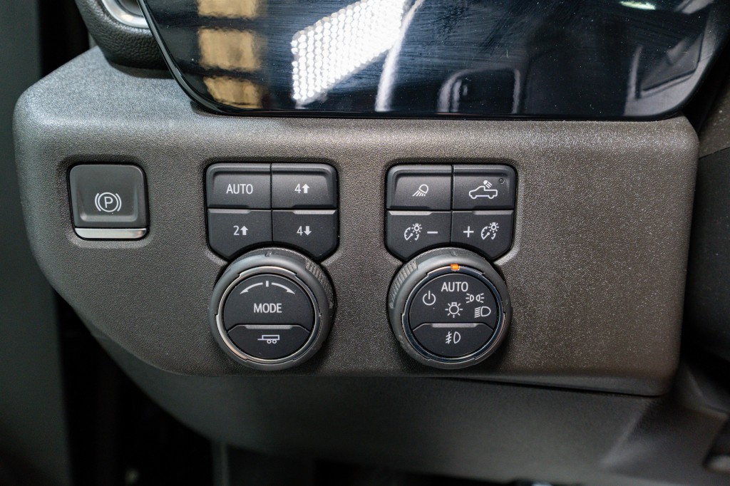 2024 Chevrolet Silverado 1500 Image 32