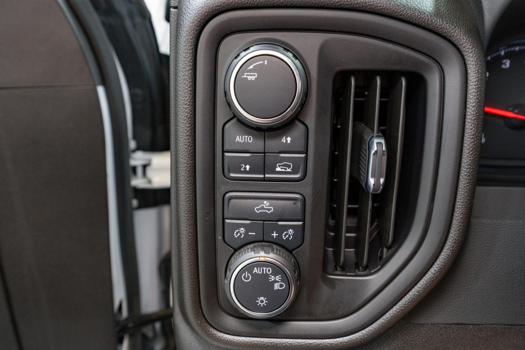 2024 Chevrolet Silverado 1500 Image 28
