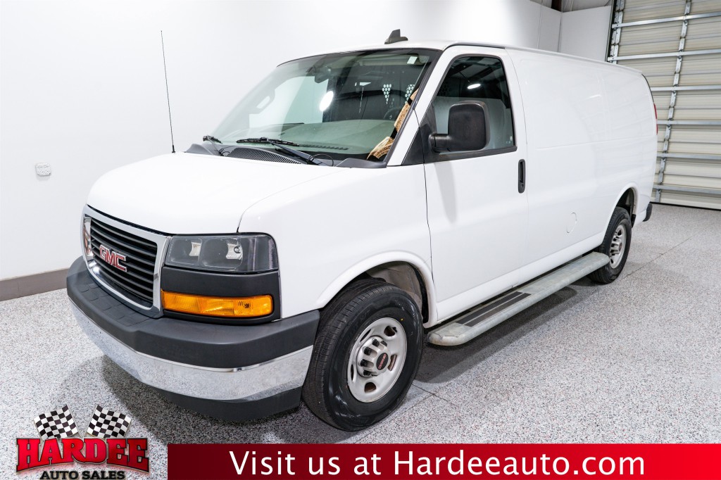 2023 GMC Savana Image 2