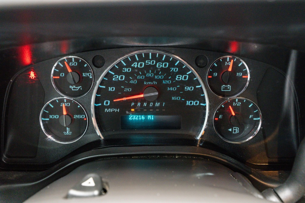 2023 GMC Savana Image 20