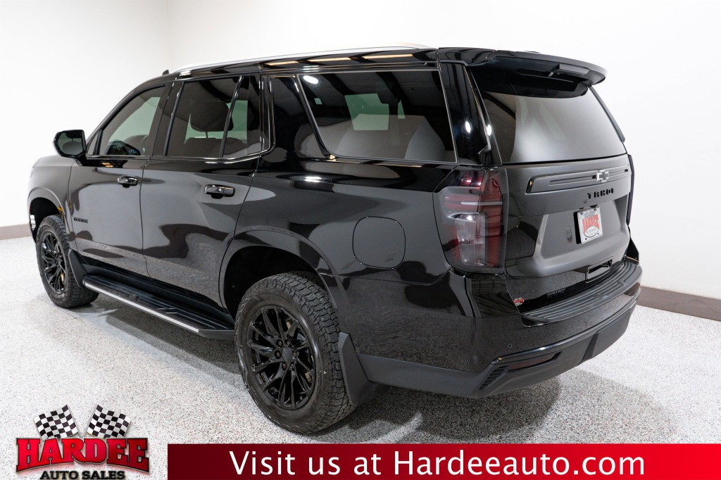 2023 Chevrolet Tahoe Image 3